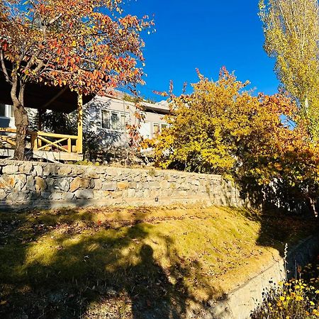 Karimabad  Backpackers Stories By Old Hunza Inn מראה חיצוני תמונה