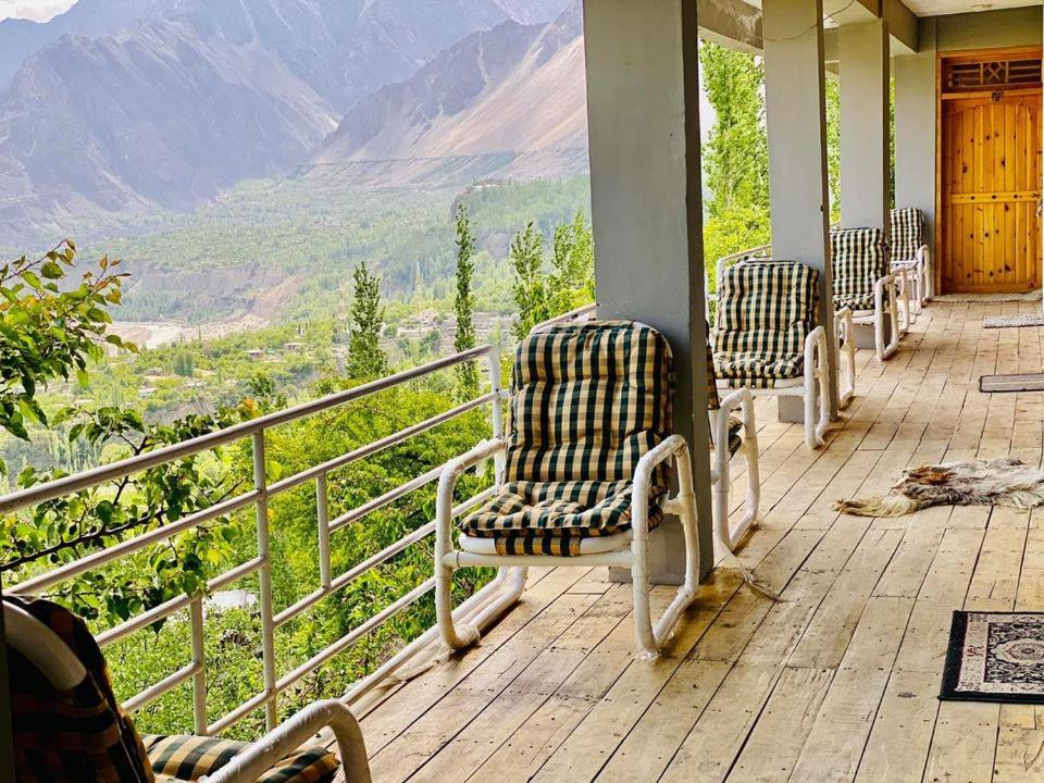 Karimabad  Backpackers Stories By Old Hunza Inn מראה חיצוני תמונה